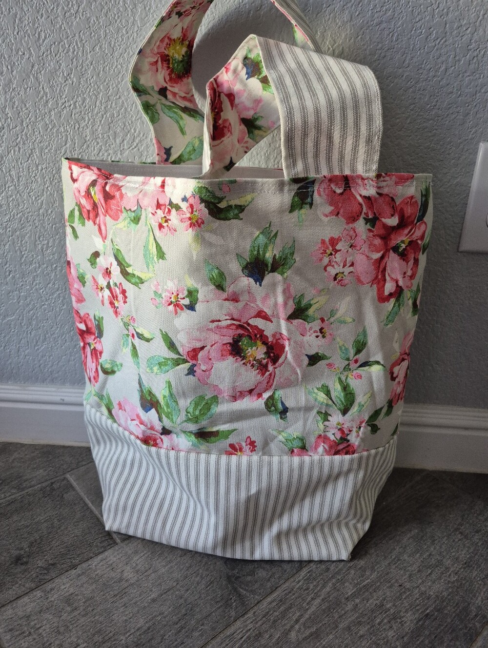 Floral Pink Canvas Tote Bag - Women's Shoulder Bag